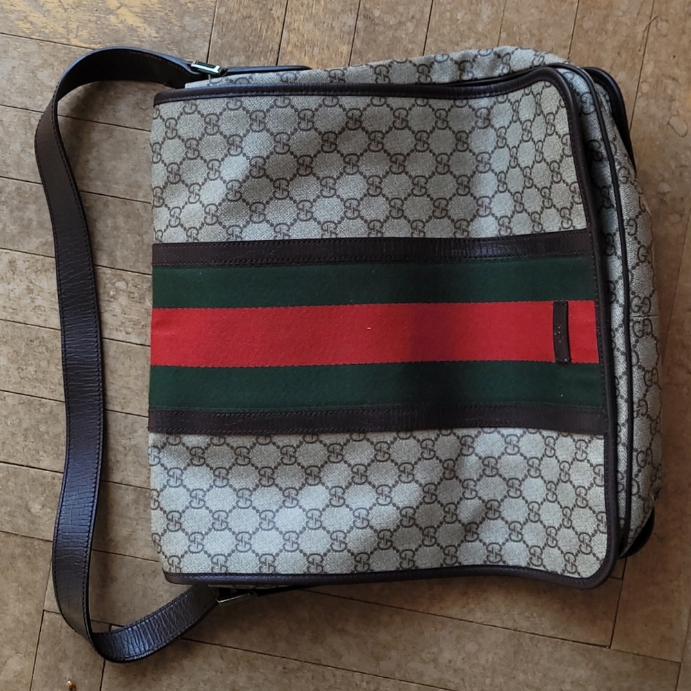Gucci Messenger Bag